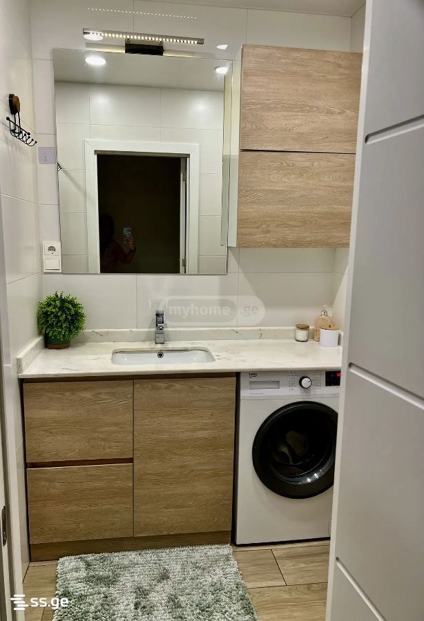 Furnished 2-Bedroom Apartment in Vake photo 8 of 8