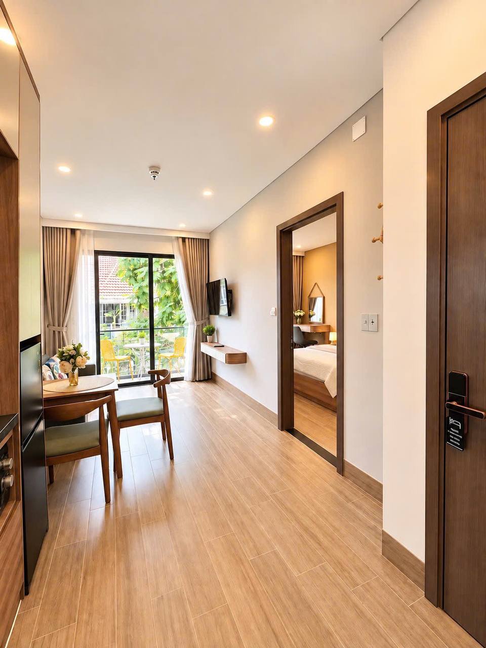 Furnished 1-Bedroom Apartment in An Thuong photo 4 of 8