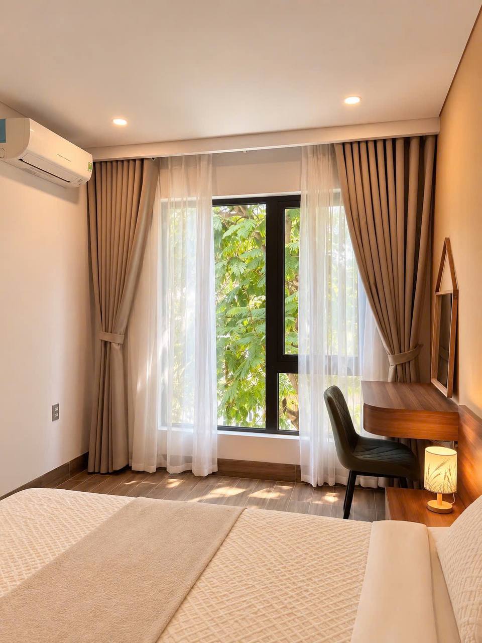 Furnished 1-Bedroom Apartment in An Thuong photo 5 of 8