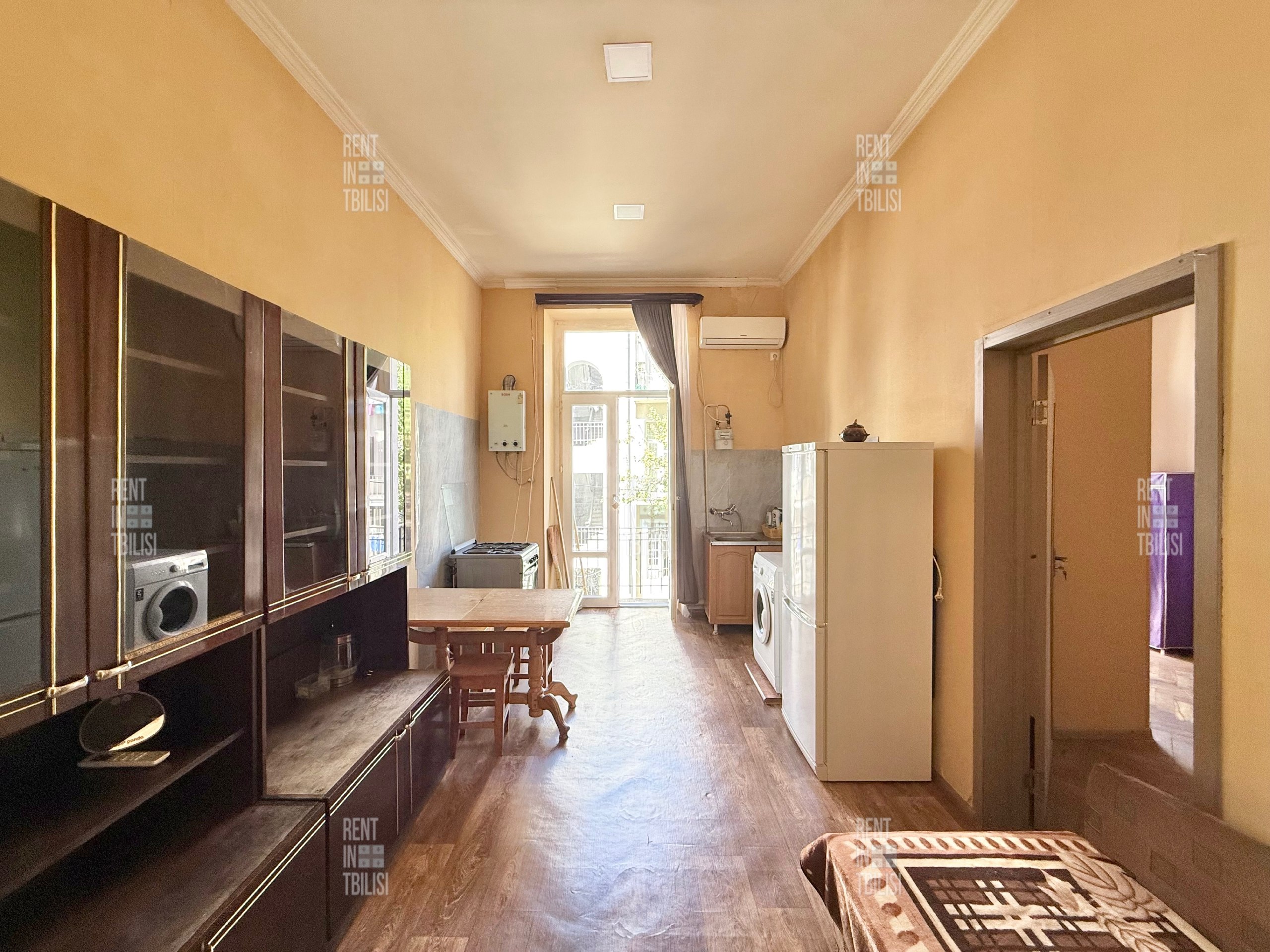 Cozy One-Bedroom Apartment near Station Square photo 4 of 8