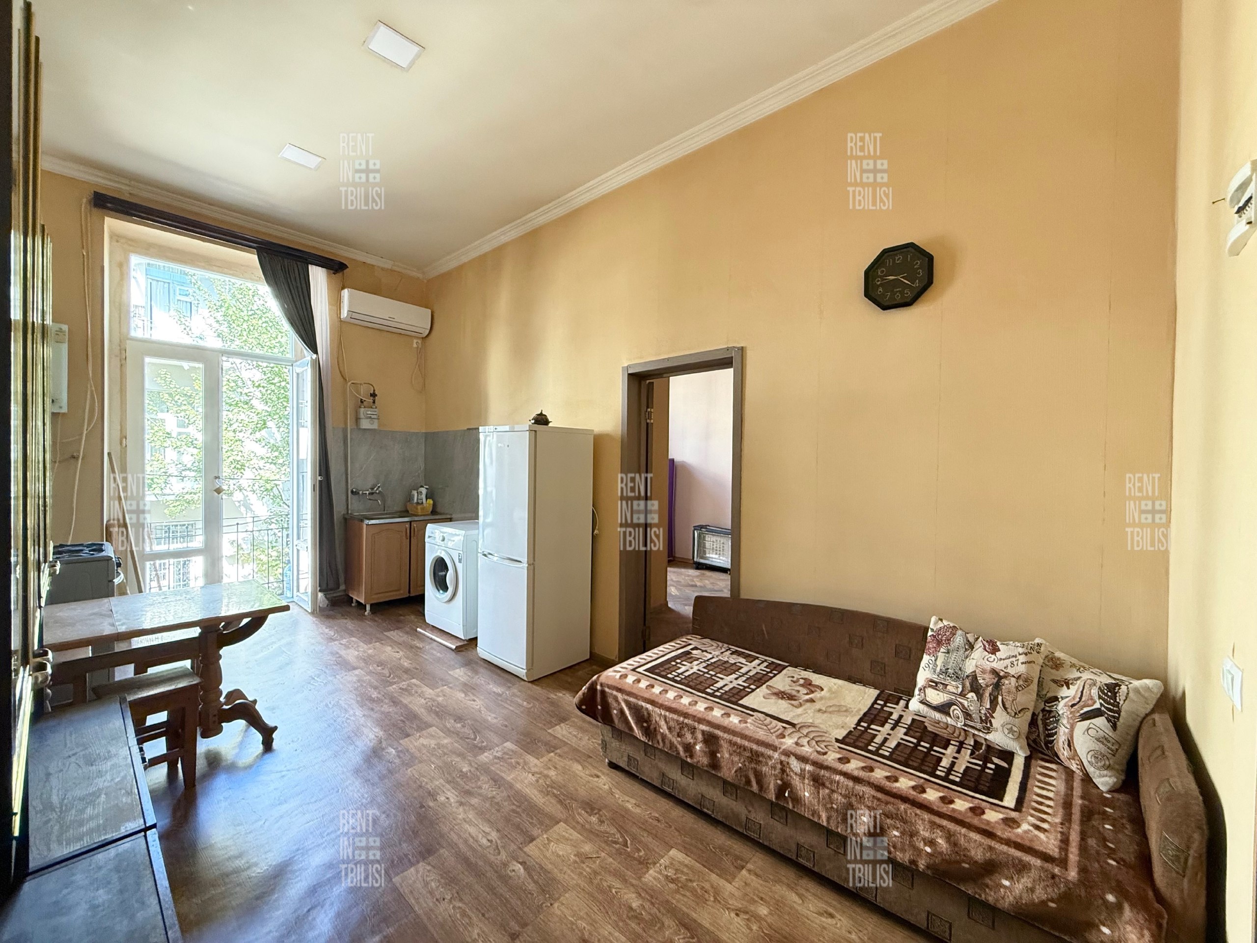 Cozy One-Bedroom Apartment near Station Square photo 5 of 8