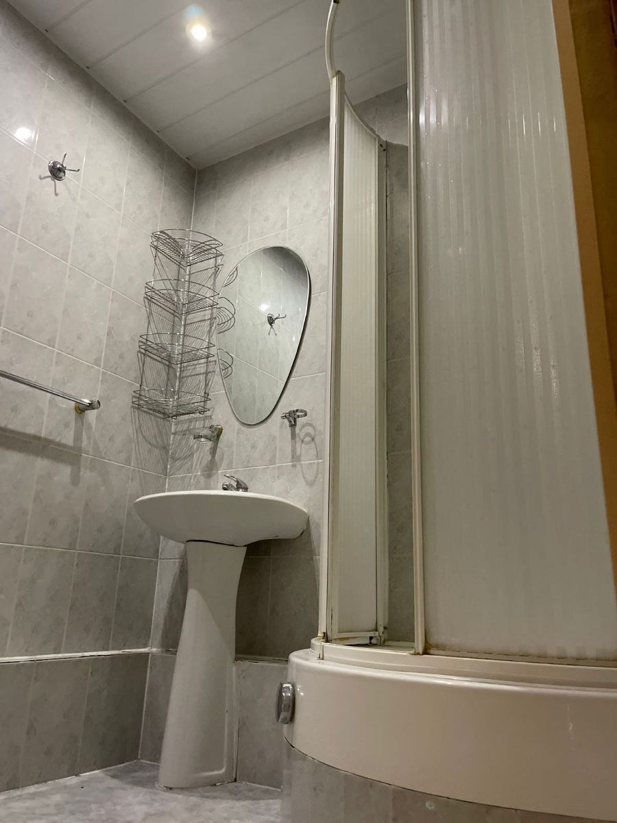 One-Bedroom Apartment in Riscani photo 6 of 8