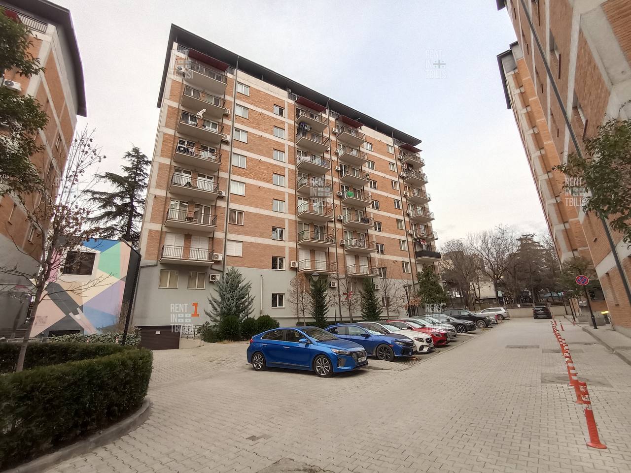 1-Bedroom Apartment in Didube photo 1 of 8