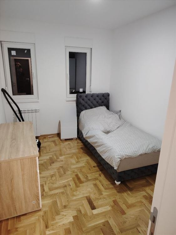 Furnished 2-Bedroom Apartment Near Belgrade Airport photo 2 of 8