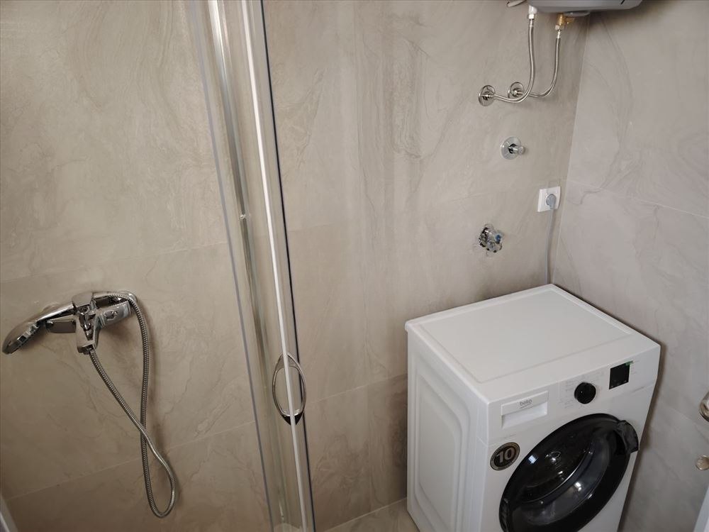 Furnished 2-Bedroom Apartment Near Belgrade Airport photo 3 of 8