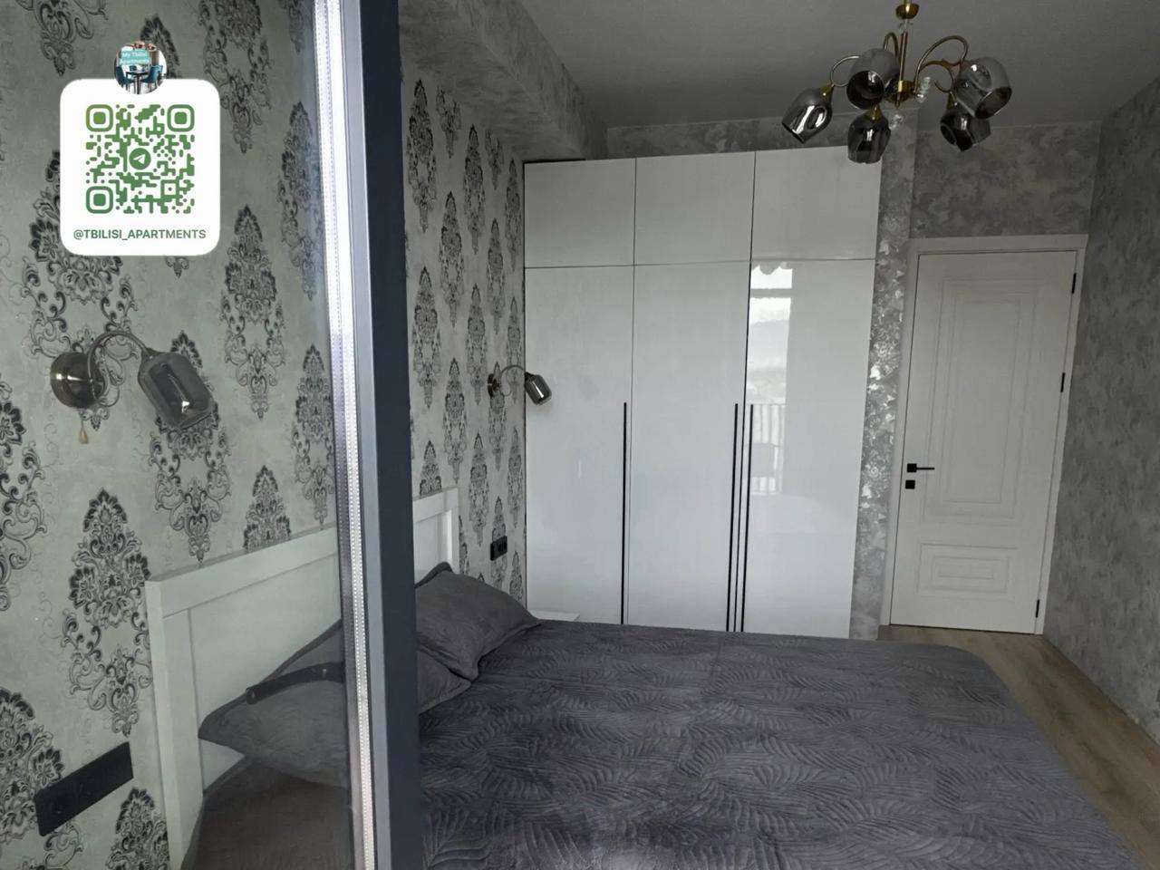 1-Bedroom Apartment in Kukia photo 5 of 8