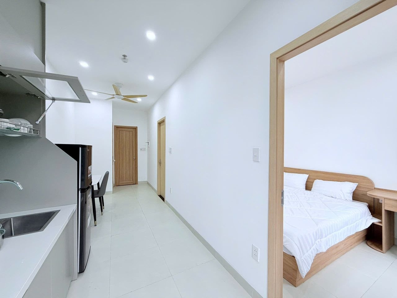 2-Bedroom Apartment with Balcony near My Khe Beach photo 7 of 8
