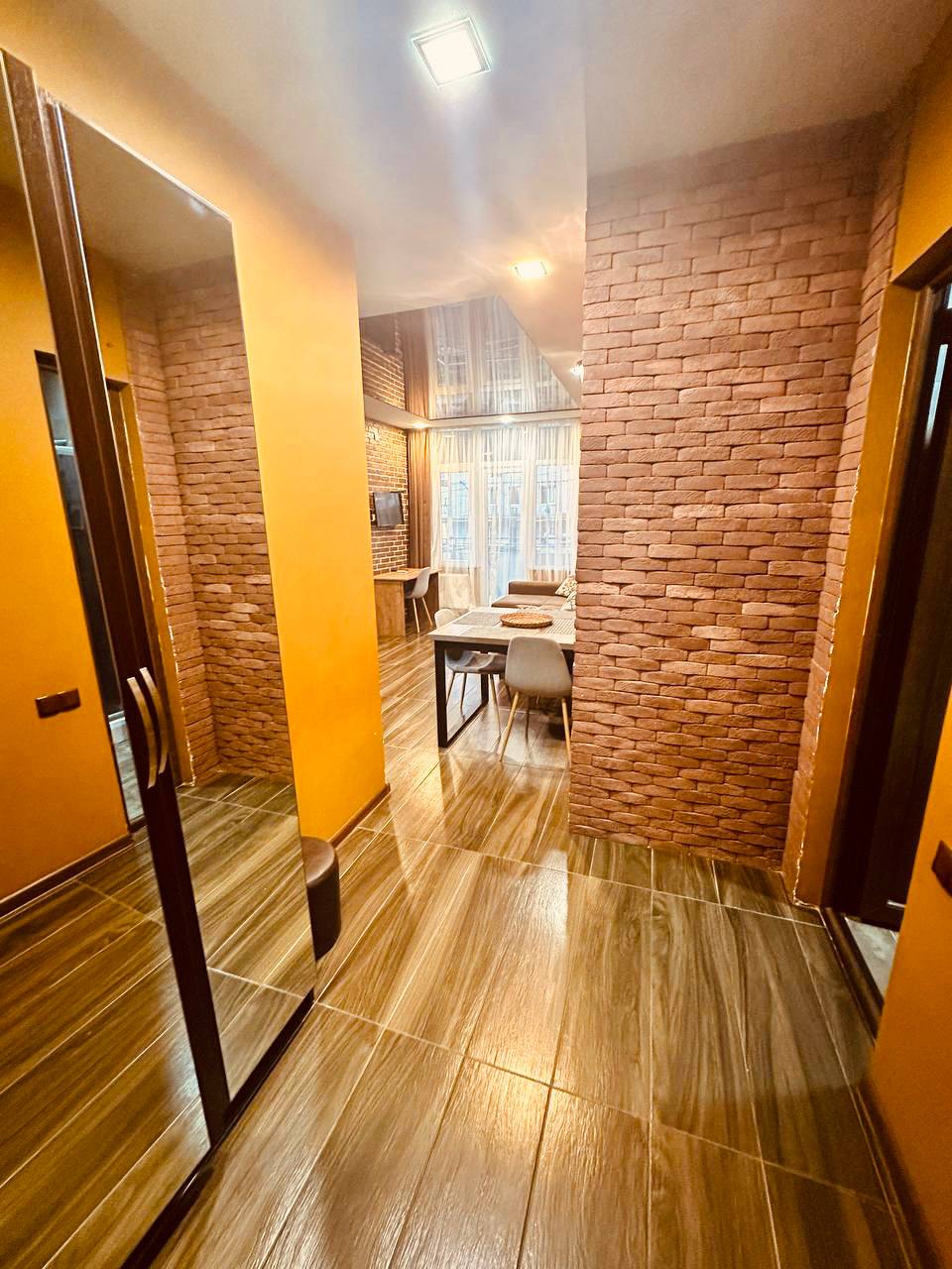 Двухкомнатная квартира у моря photo 8 of 8