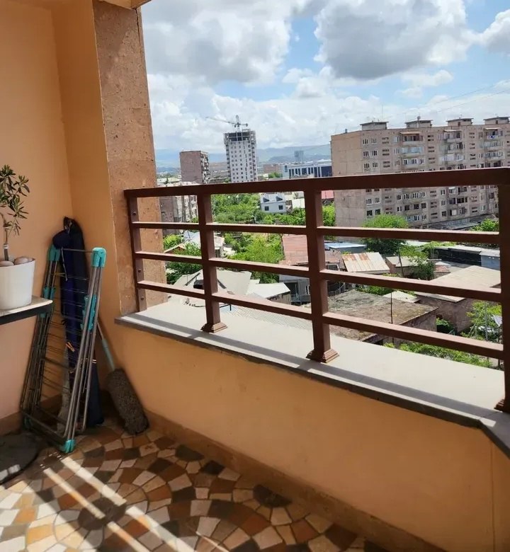 3-Bedroom Apartment in Shengavit photo 6 of 8