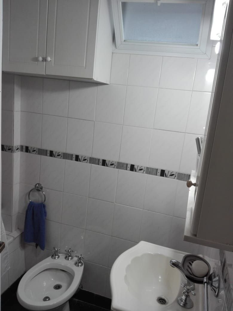 Two-Room Apartment with Balcony in Recoleta photo 5 of 8