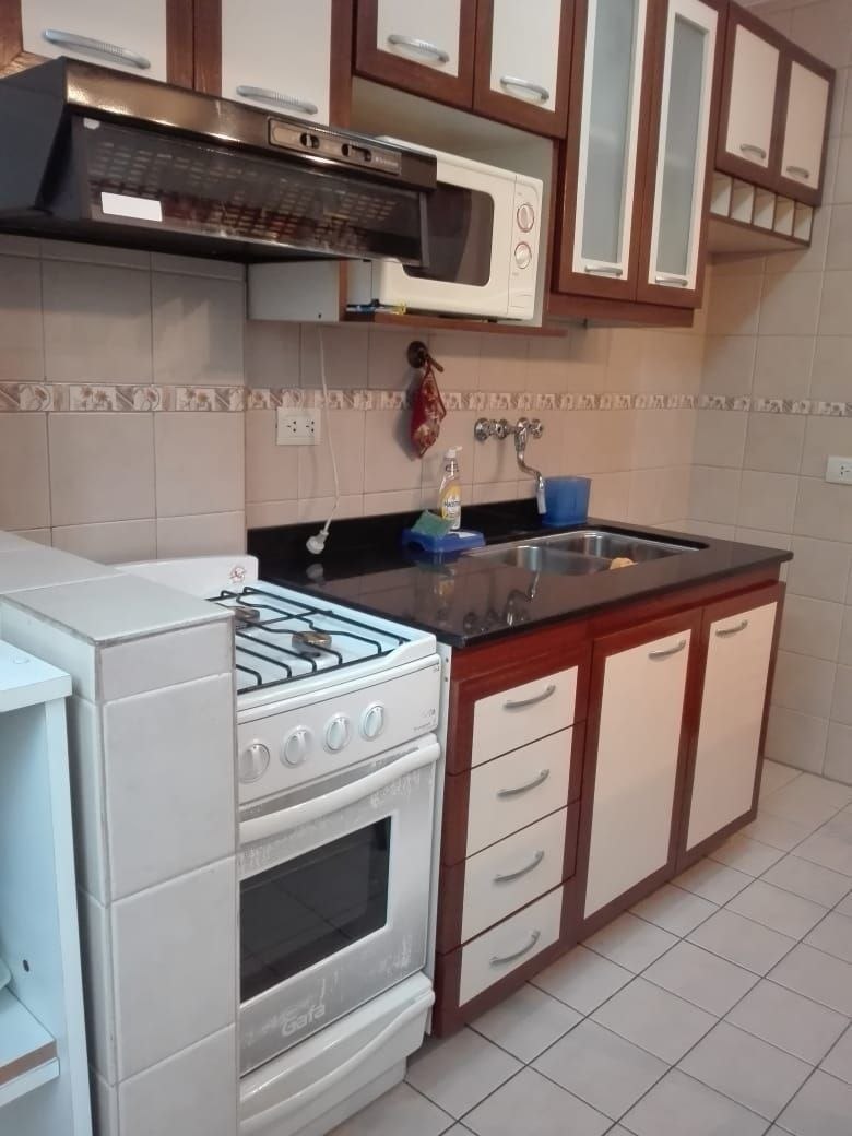 Two-Room Apartment with Balcony in Recoleta photo 8 of 8