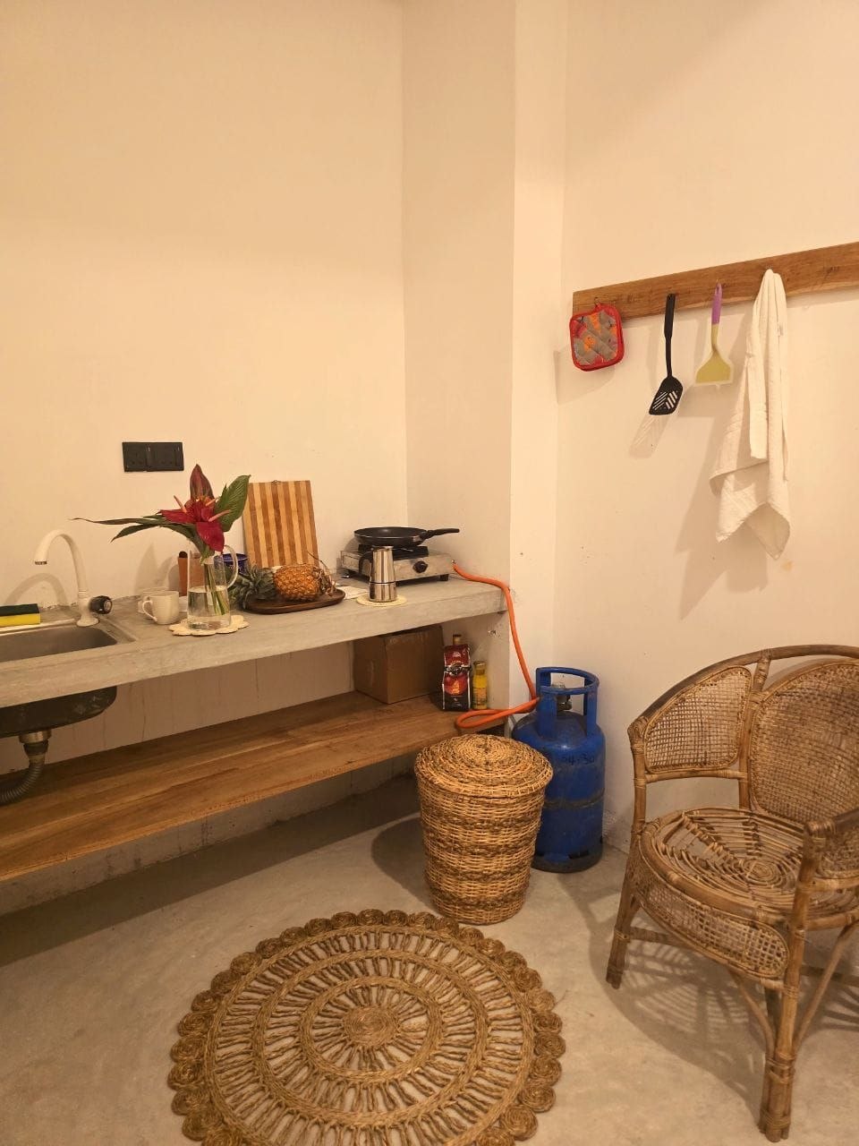 Студия в 100 метрах от пляжа Ахангама photo 3 of 8