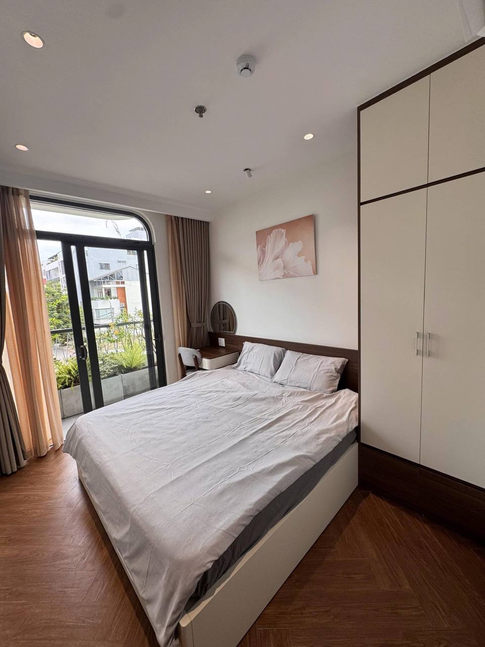 Luxury 2-Bedroom Apartment in Khue My photo 4 of 8