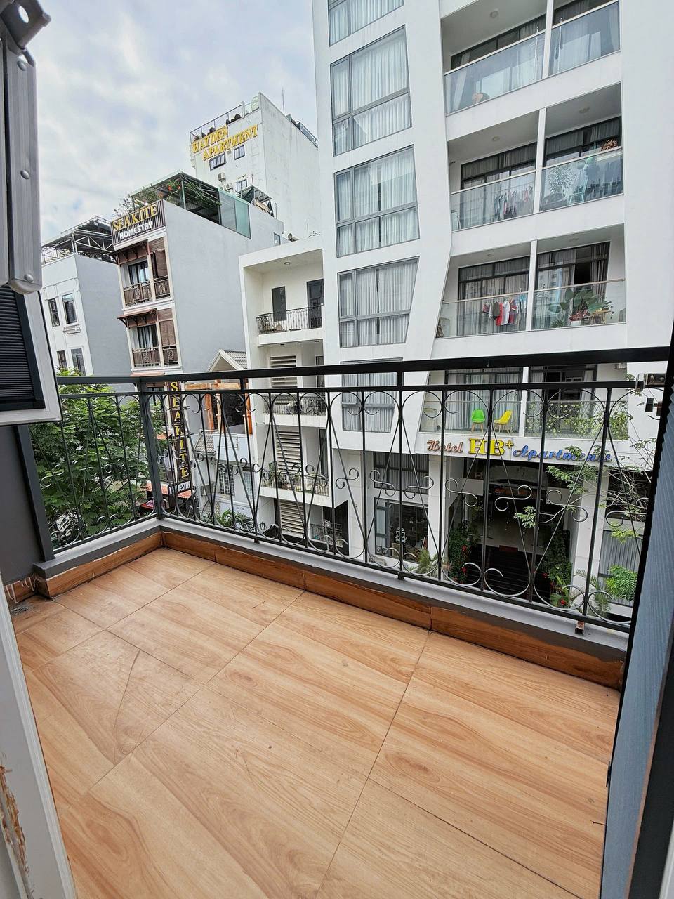 1BR Apartment in My An photo 1 of 6