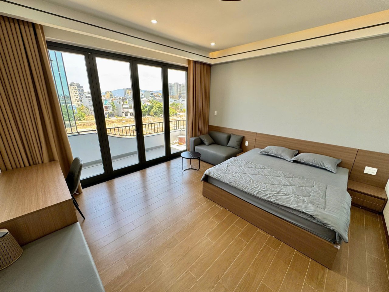 Brand-New Modern Apartment Near My Khe Beach photo 1 of 4