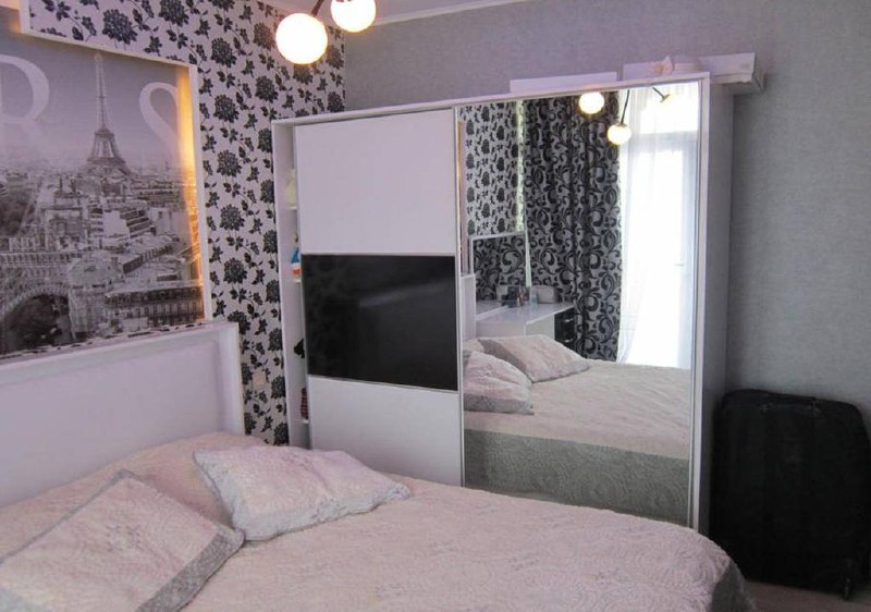 Two-Bedroom Apartment in Central Batumi photo 1 of 8