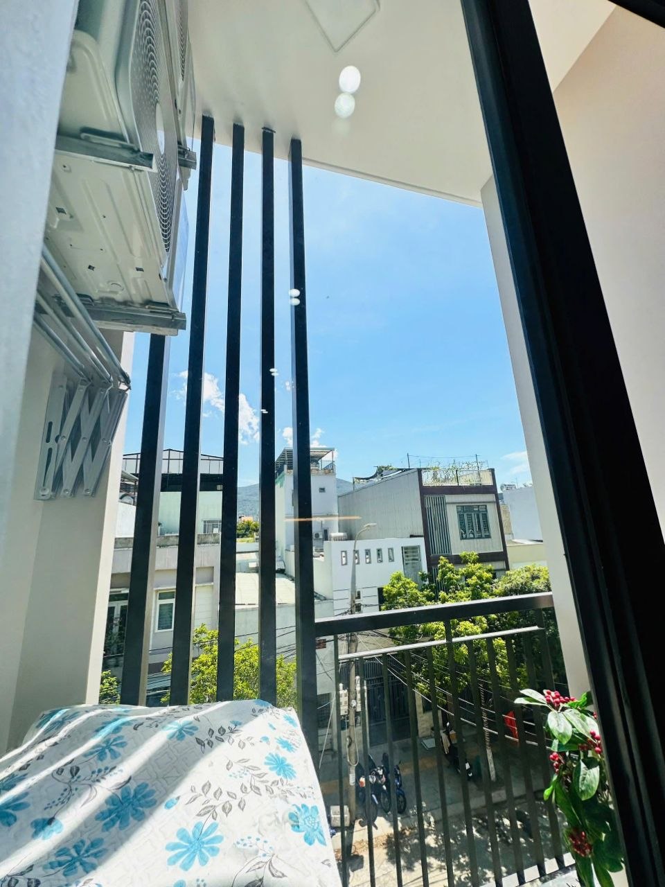 Furnished 1-Bedroom Apartment in Son Tra photo 5 of 8