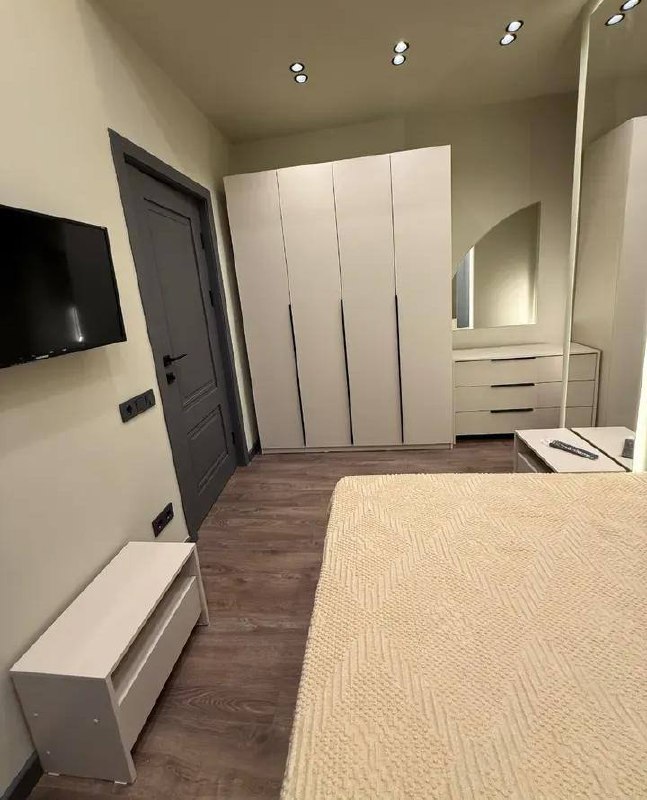 Three-Bedroom Apartment in Arabkir photo 6 of 8