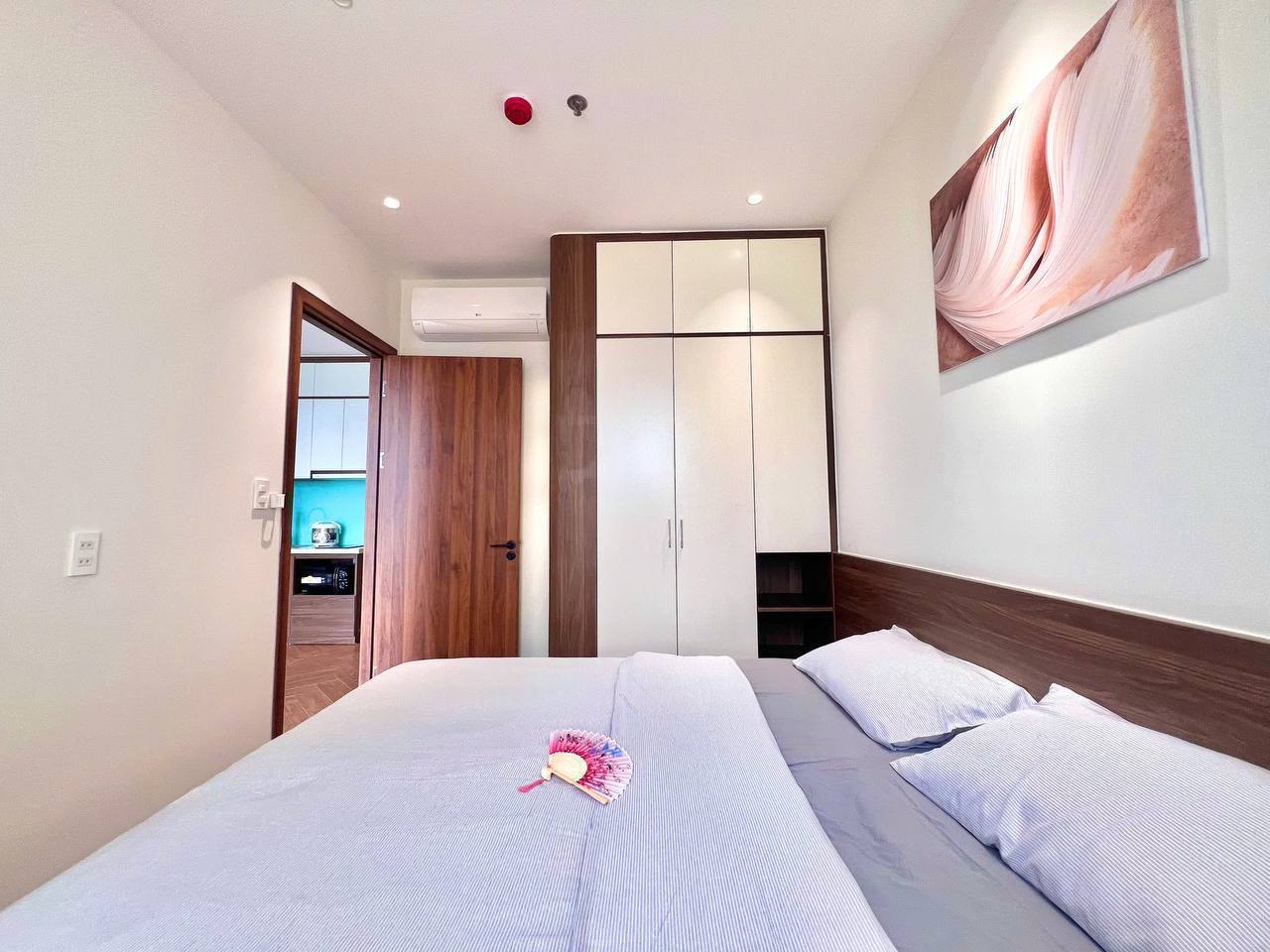 Brand-New 1-Bedroom Apartment in Khue My Dong photo 6 of 8