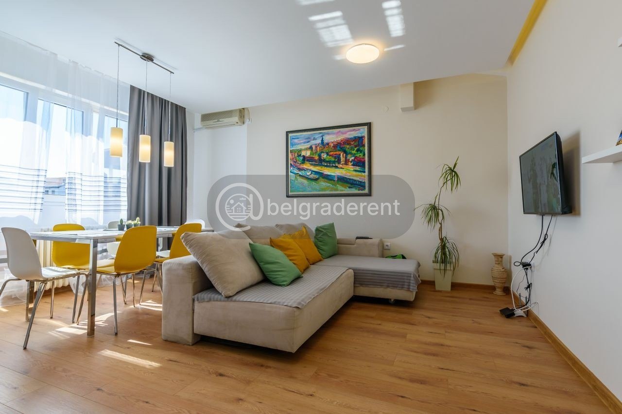 Two-Bedroom Apartment in Stari Grad photo 1 of 8
