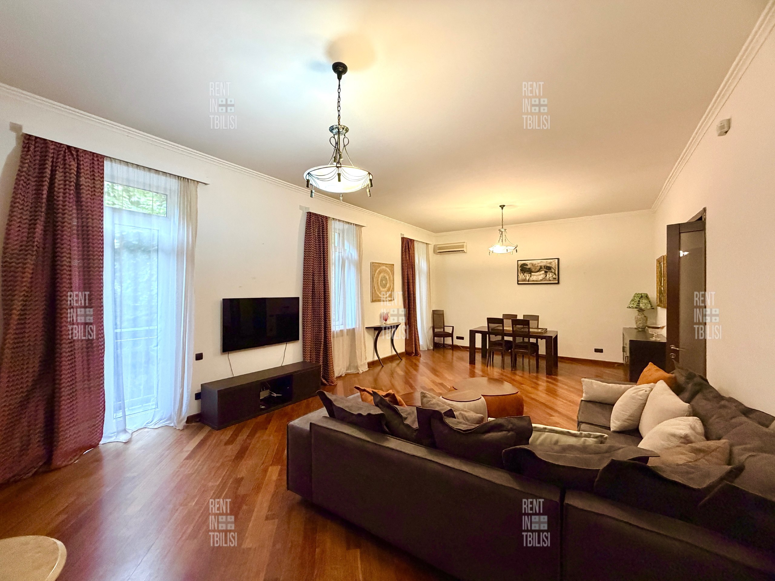 6-Bedroom Duplex Apartment in Vake photo 1 of 8