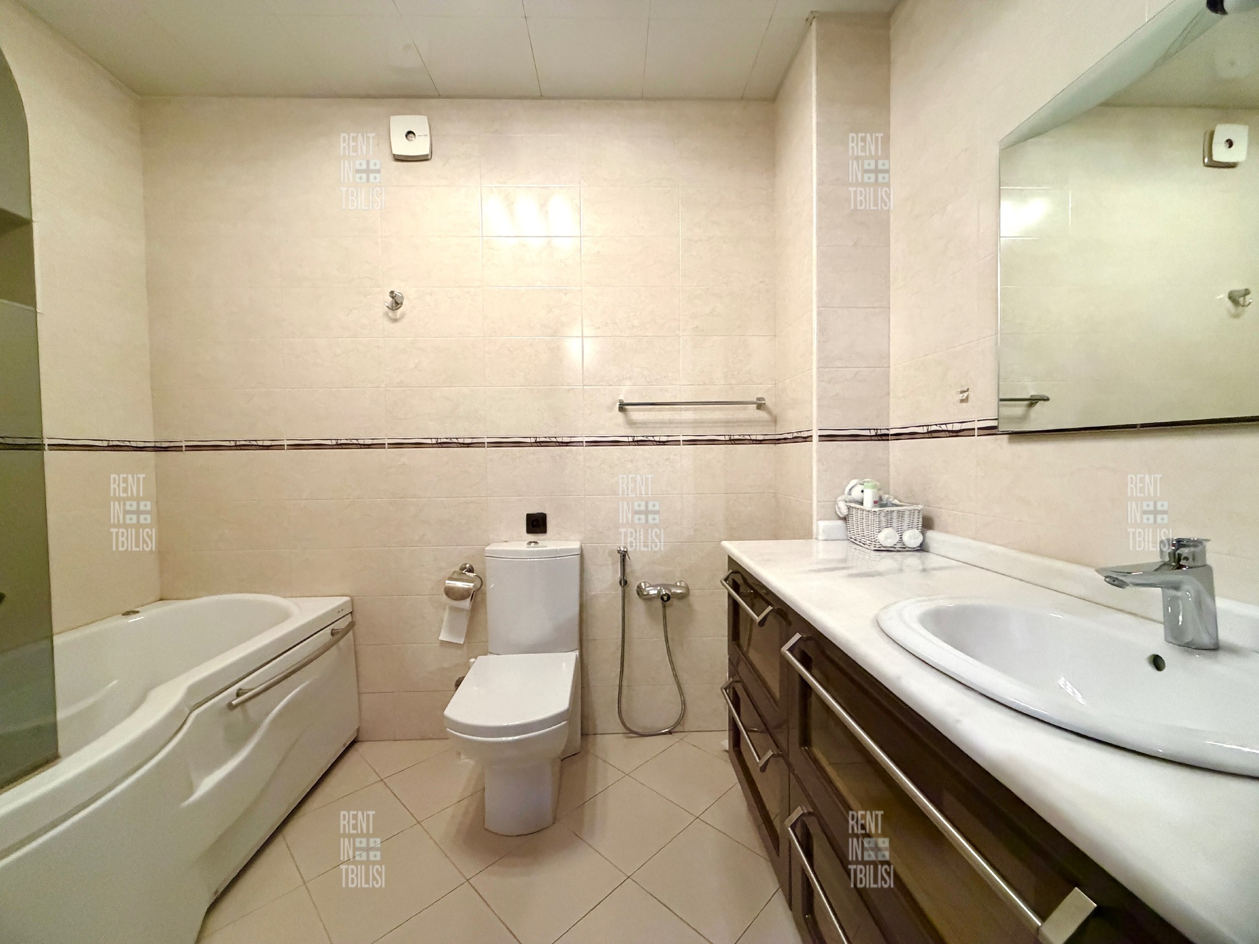 6-Bedroom Duplex Apartment in Vake photo 7 of 8