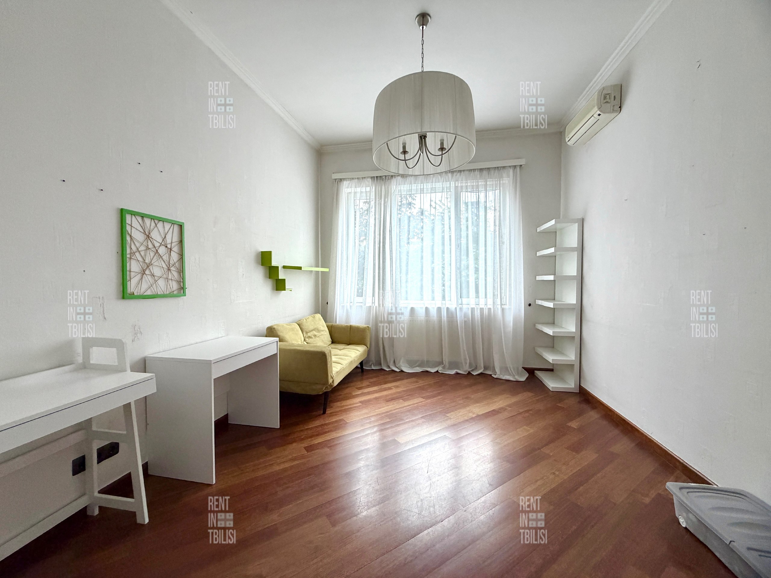 6-Bedroom Duplex Apartment in Vake photo 8 of 8