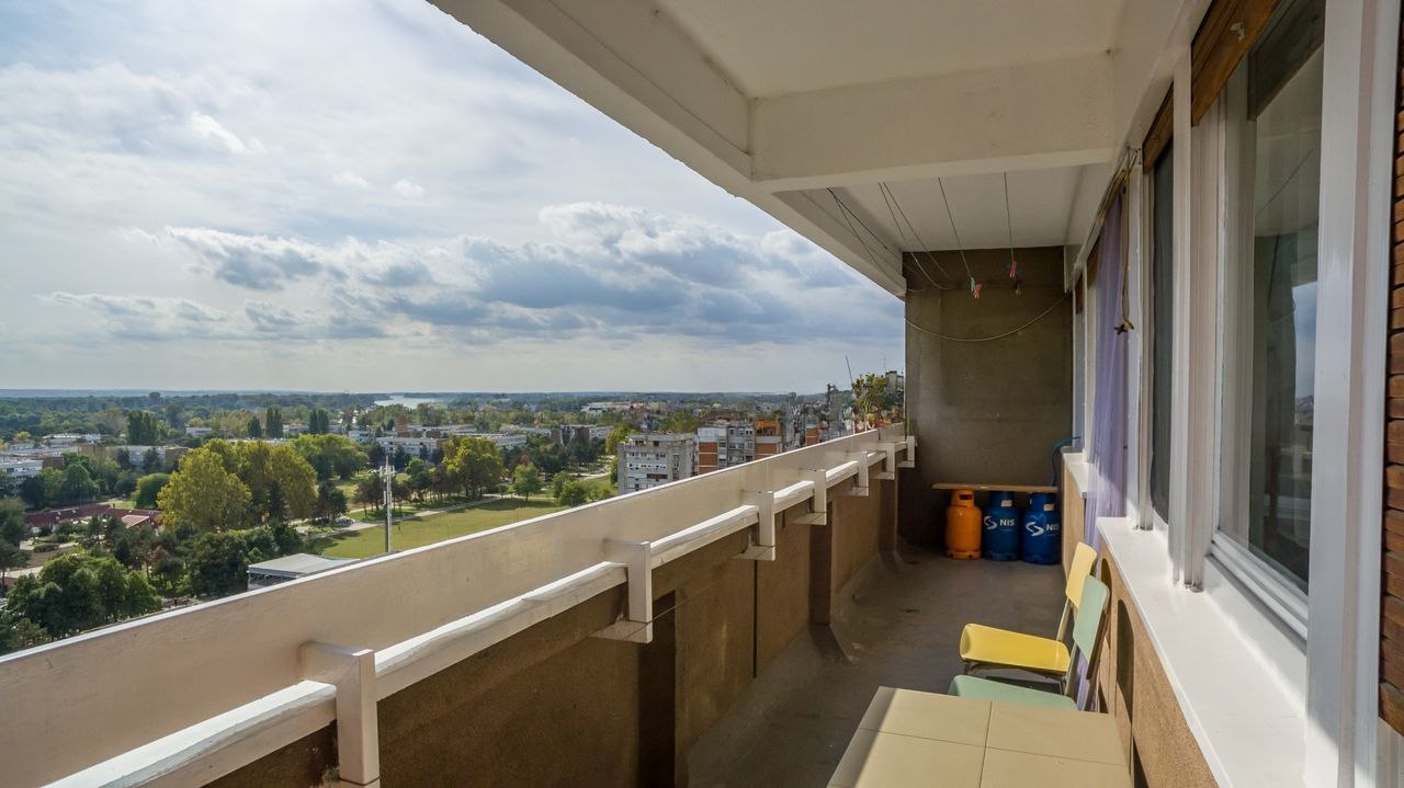 Трёхкомнатная квартира в Новом Белграде photo 3 of 8