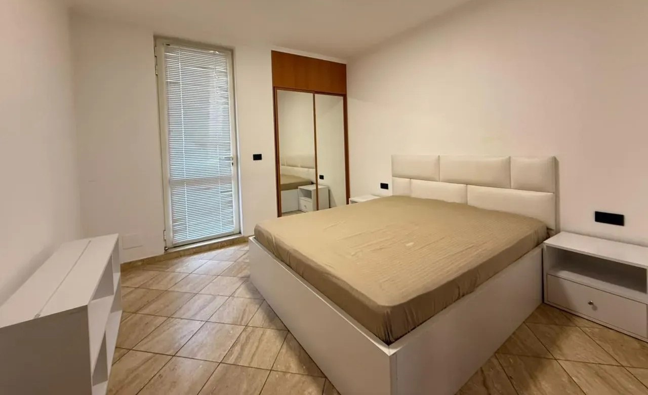 Three-Room Apartment in a New Development photo 6 of 8
