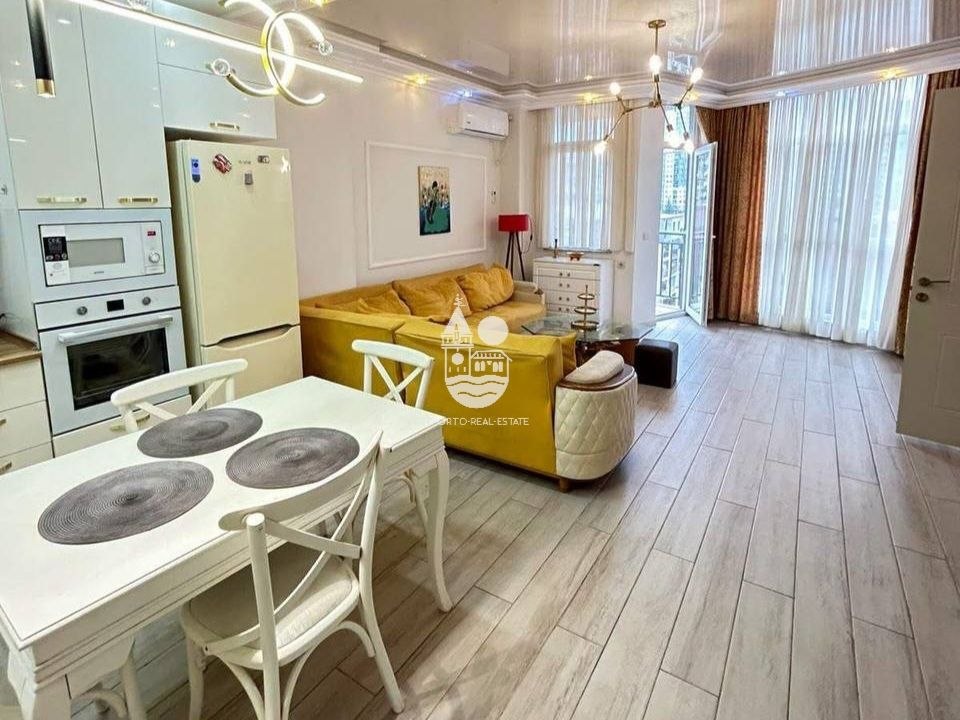 Двухкомнатная квартира на улице Инасаридзе photo 2 of 6