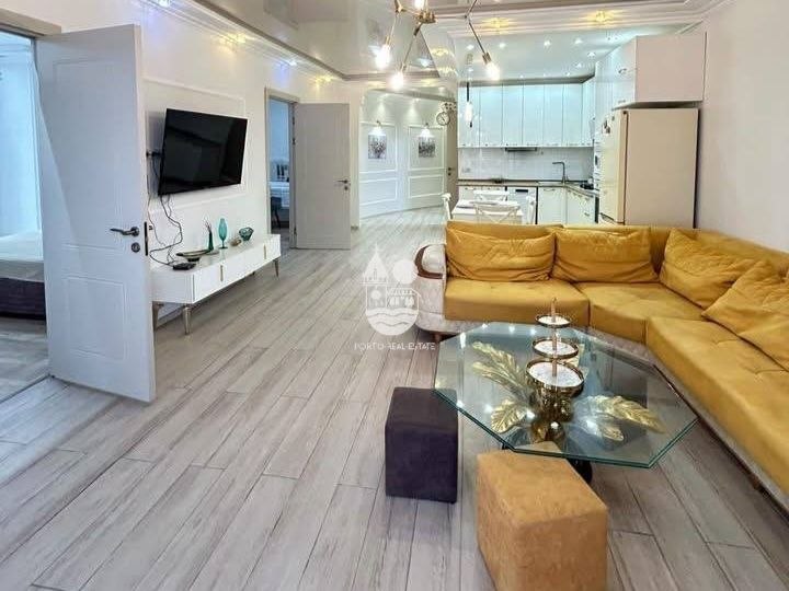 Двухкомнатная квартира на улице Инасаридзе photo 3 of 6