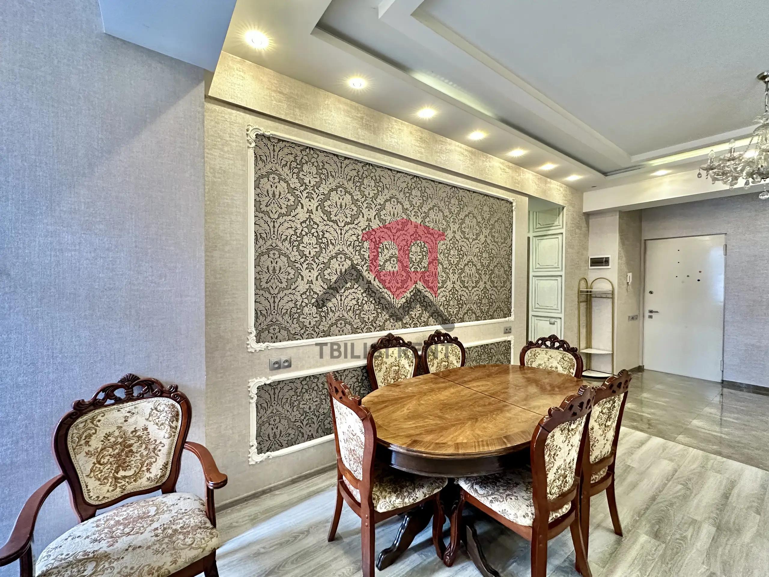 Spacious 3-Bedroom Apartment in Saburtalo photo 1 of 8