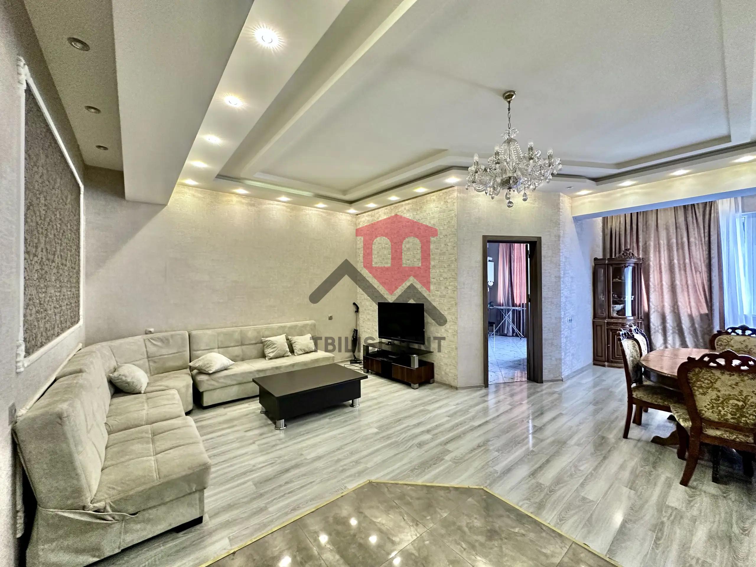 Spacious 3-Bedroom Apartment in Saburtalo photo 4 of 8