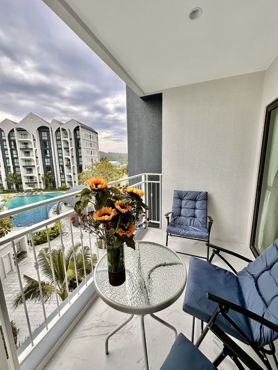 2-Bedroom Apartment Near Nai Yang Beach photo 5 of 8
