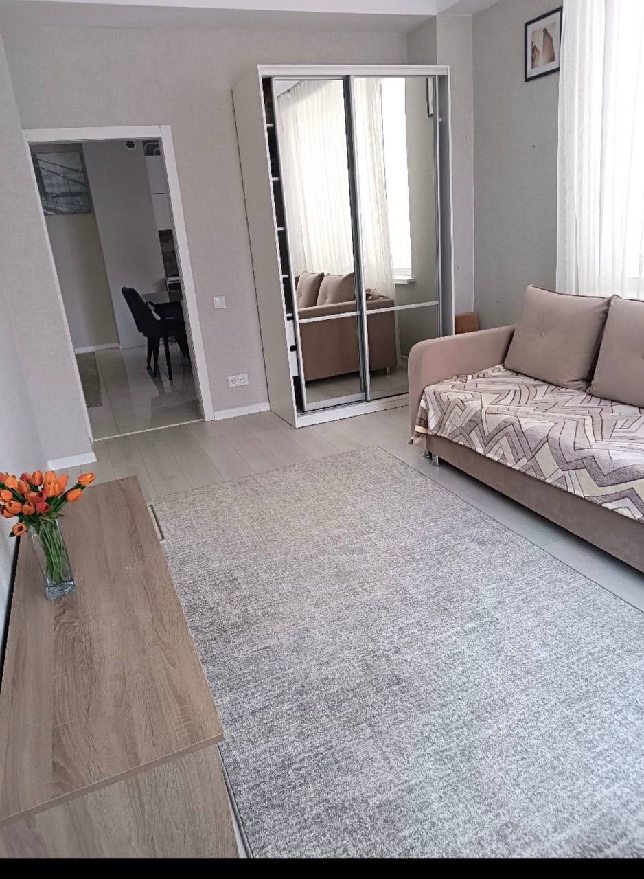 Two-Room Apartment in a New Development photo 5 of 5