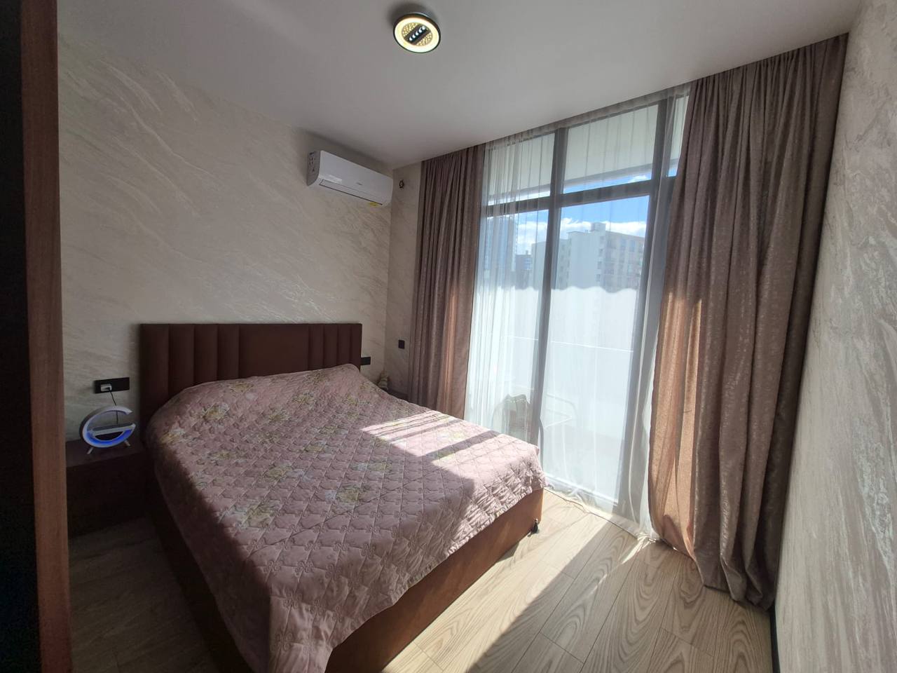 One-Bedroom Apartment for Long-Term Rent photo 1 of 8