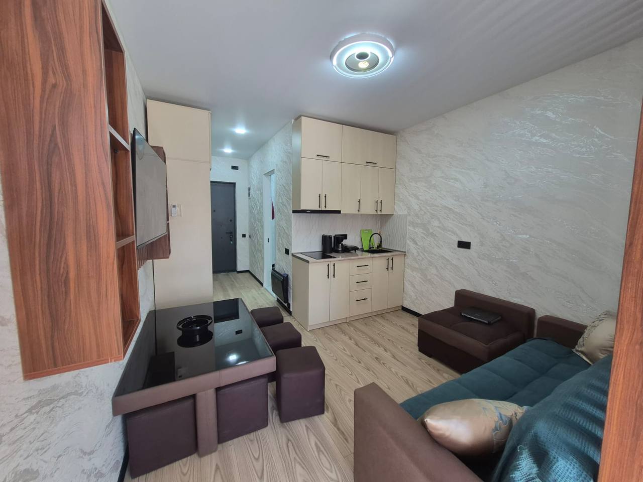 One-Bedroom Apartment for Long-Term Rent photo 3 of 8