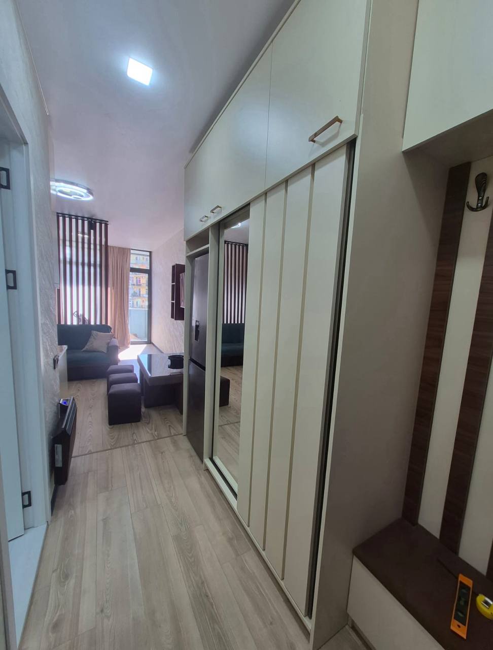 One-Bedroom Apartment for Long-Term Rent photo 6 of 8