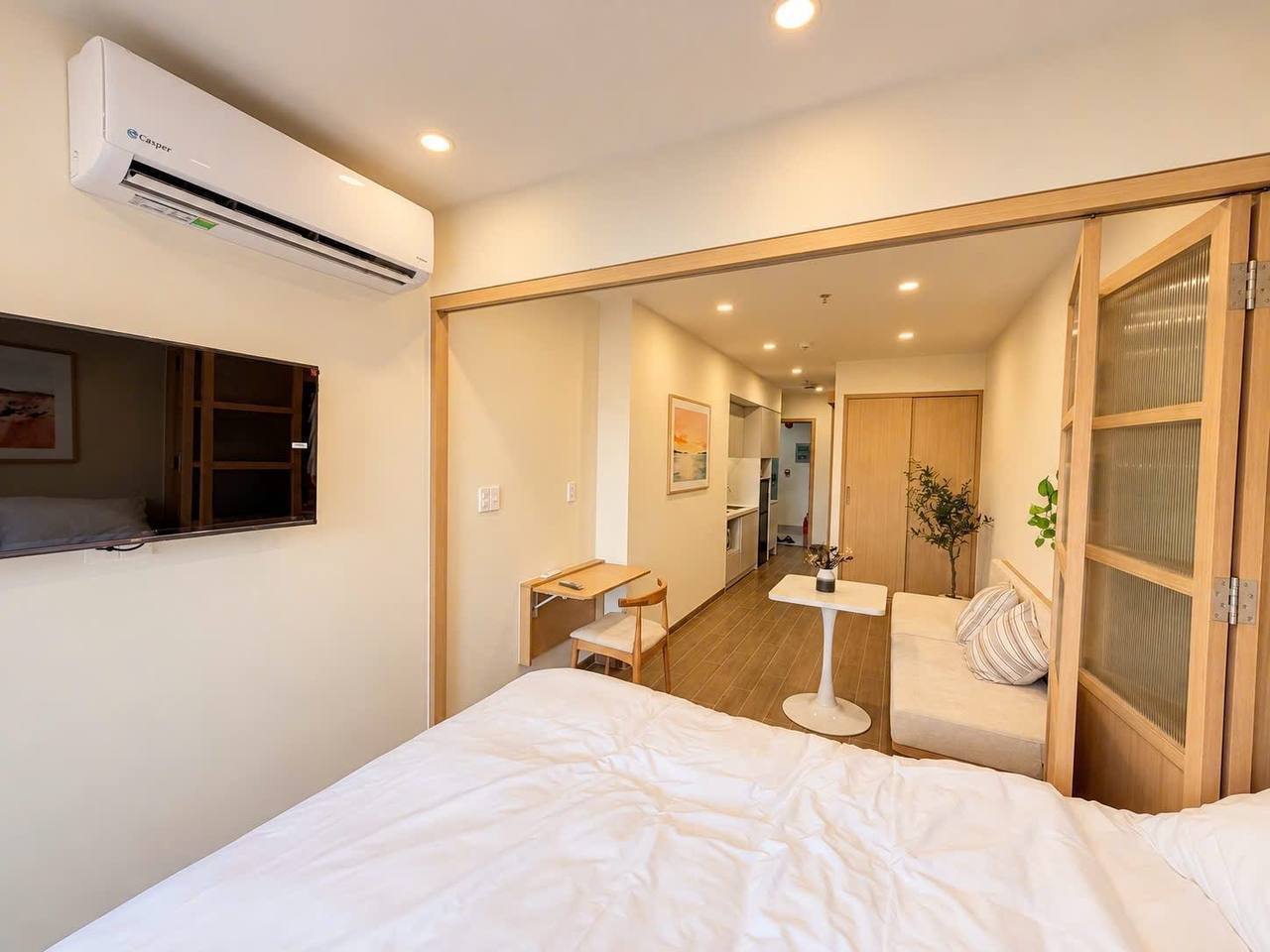 Brand-New 1-Bedroom Apartment in My An photo 5 of 8