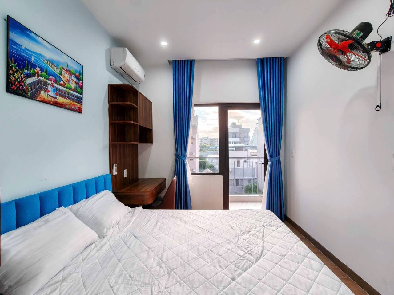 2-Bedroom Apartment in Khue My photo 4 of 8