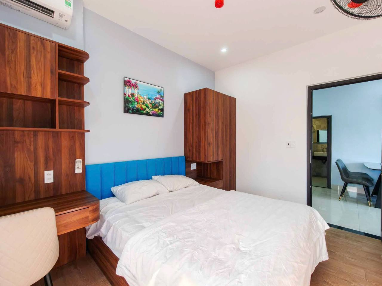 2-Bedroom Apartment in Khue My photo 7 of 8