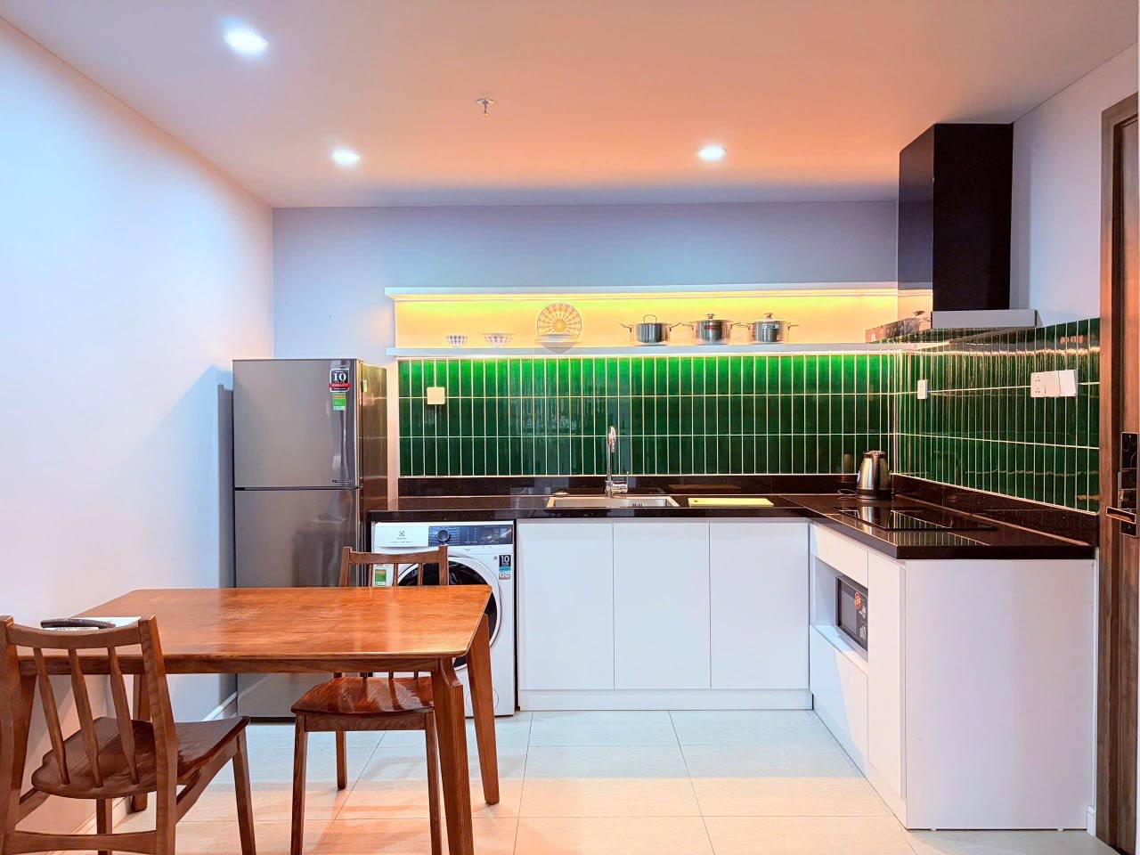 1-Bedroom Apartment Near My Khe Beach photo 5 of 7