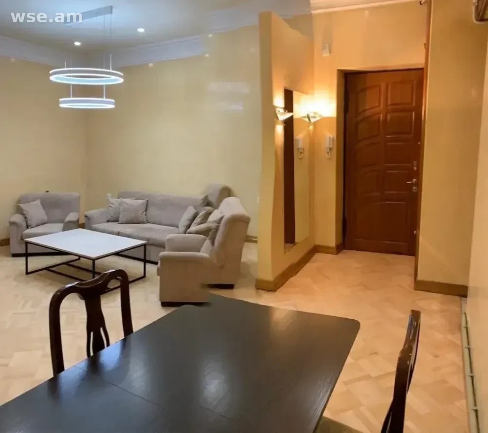 3-Room Apartment for Rent in Kentron photo 1 of 8