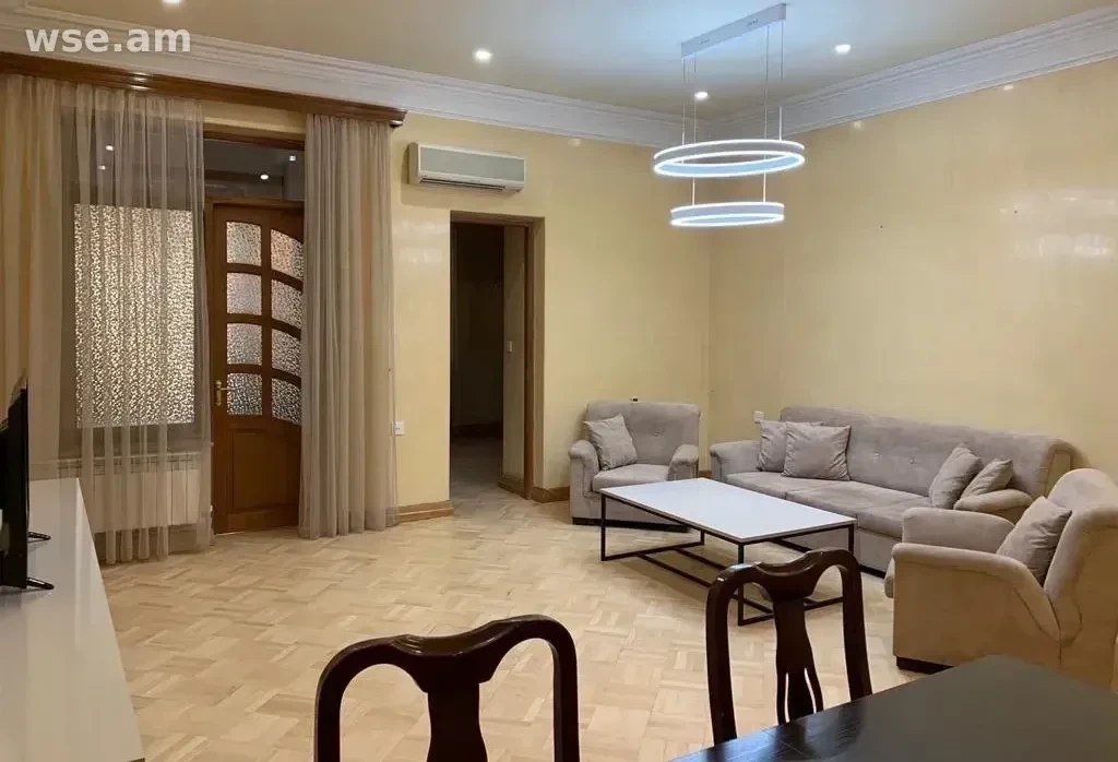 3-Room Apartment for Rent in Kentron photo 3 of 8