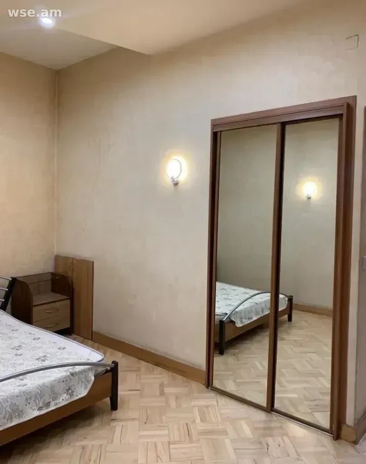 3-Room Apartment for Rent in Kentron photo 4 of 8
