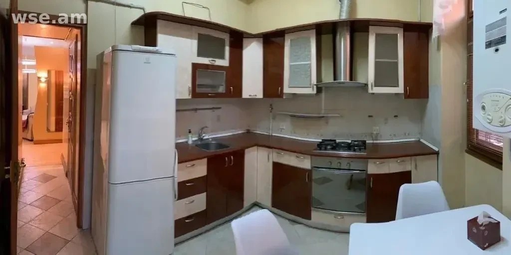 3-Room Apartment for Rent in Kentron photo 8 of 8