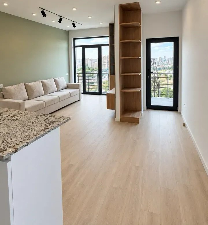 Two-Room Apartment in a New Development photo 2 of 8