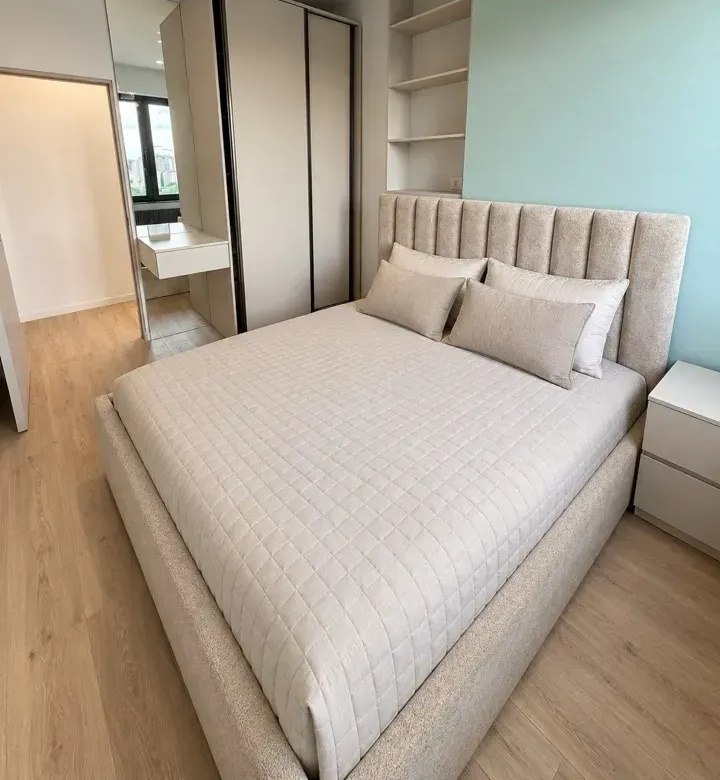 Two-Room Apartment in a New Development photo 4 of 8