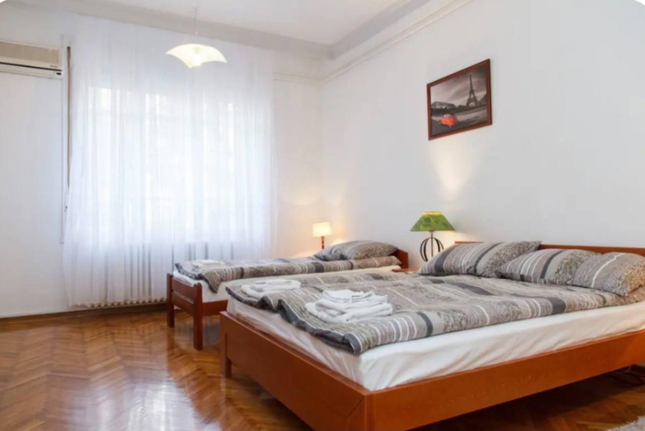 85 m² Apartment on Cara Dušana photo 2 of 5