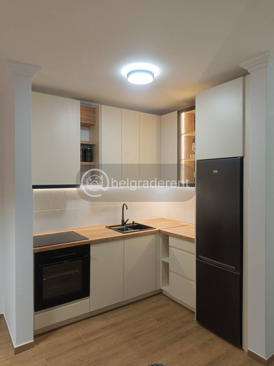 Three-Room Apartment on Oblakovska Street photo 2 of 3
